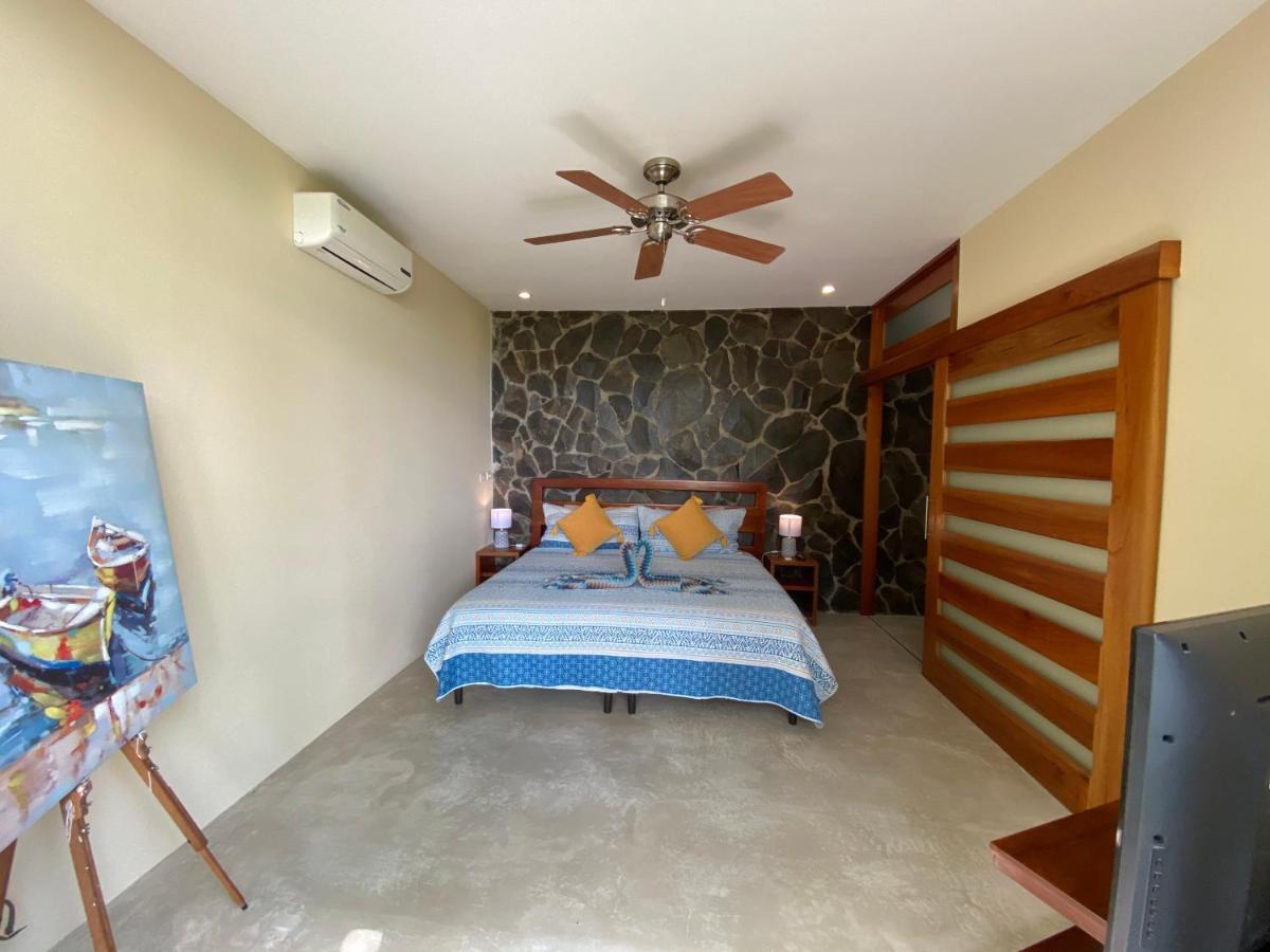 Casa Libertinn Manuel Antonio Exterior photo